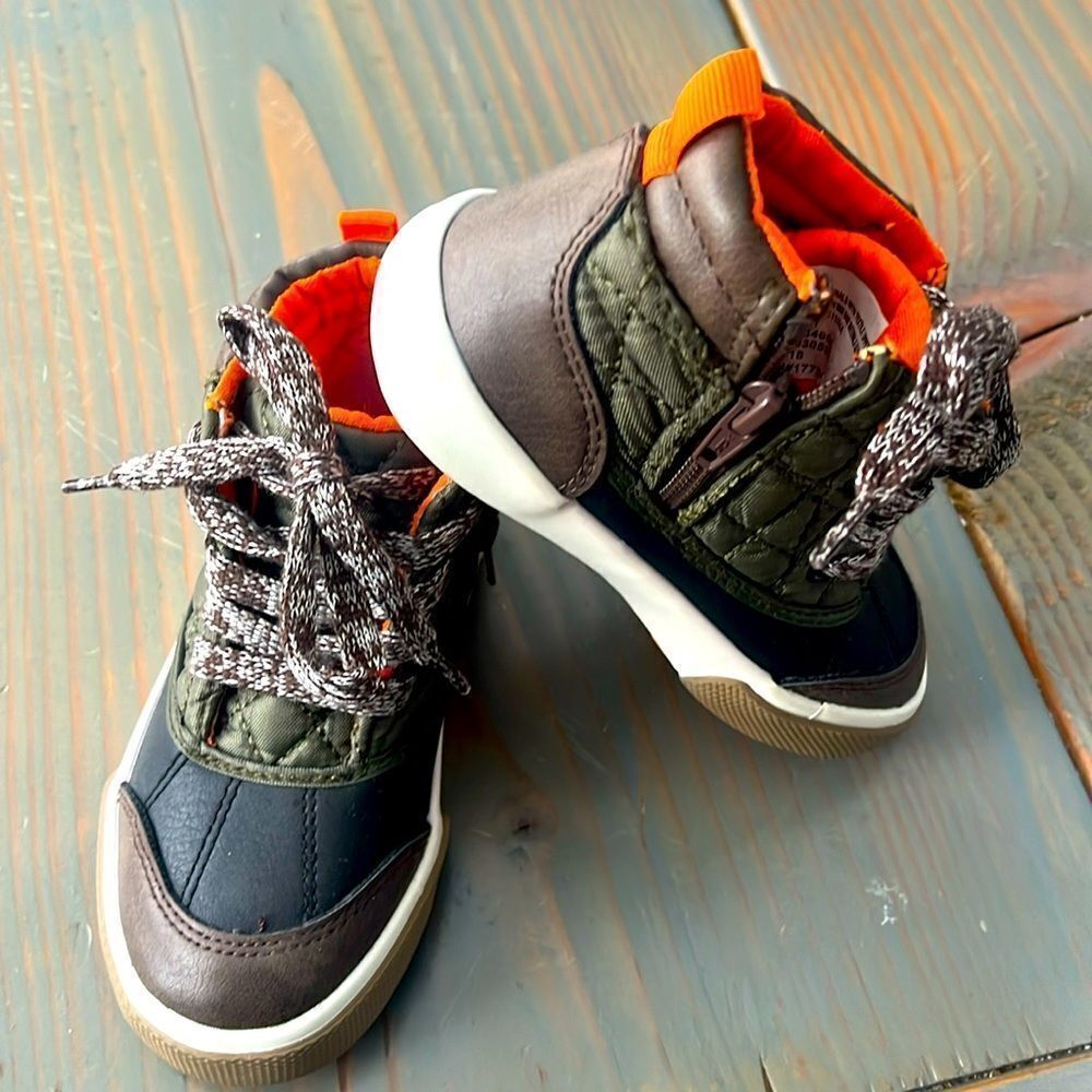 Boys High Top Shoes - Picture 2 of 5